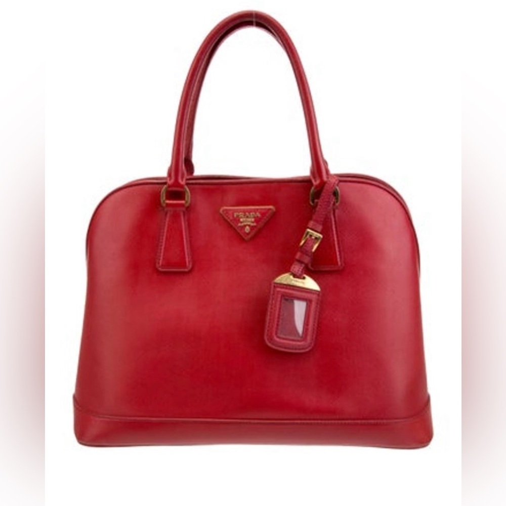 PRADA 😍
Medium Saffiano Lux Open Promenade Tote
